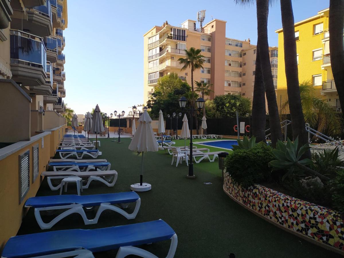 Fuengirola Apartamento Vacacional Mediterraneo Real Buitenkant foto